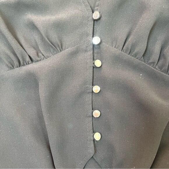 Bebe Flutter Sleeve Blouse - Picture 3 of 10